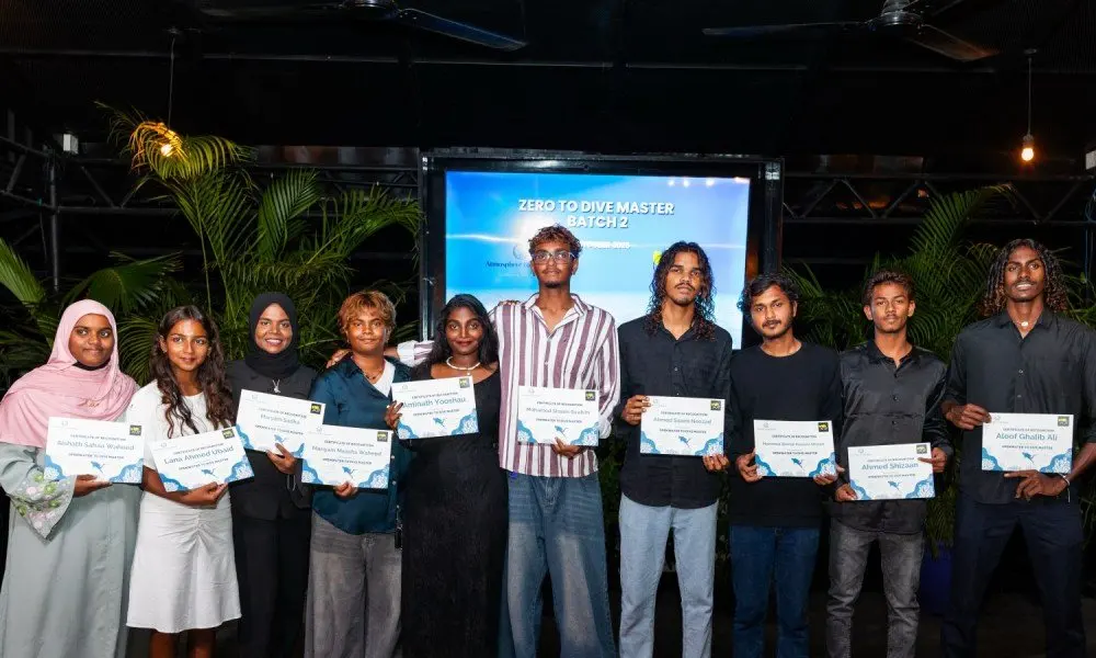 Maldives diving scholarship turns complete beginners into working divemasters
