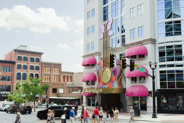 Nashville's Songteller Hotel opens weeks after Dolly Parton's death