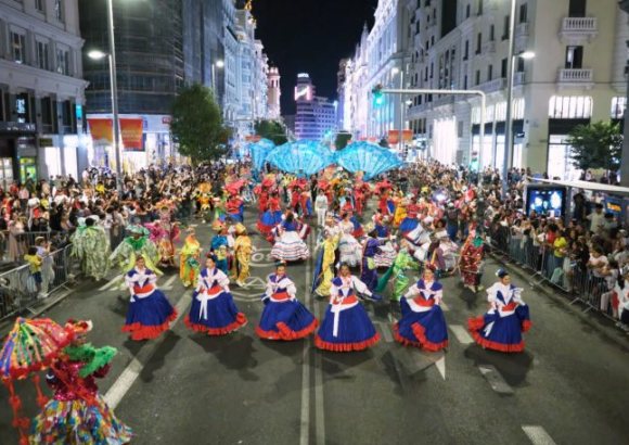 Dominican carnival rolls down Madrid's Gran Vía for Hispanic Day 2026
