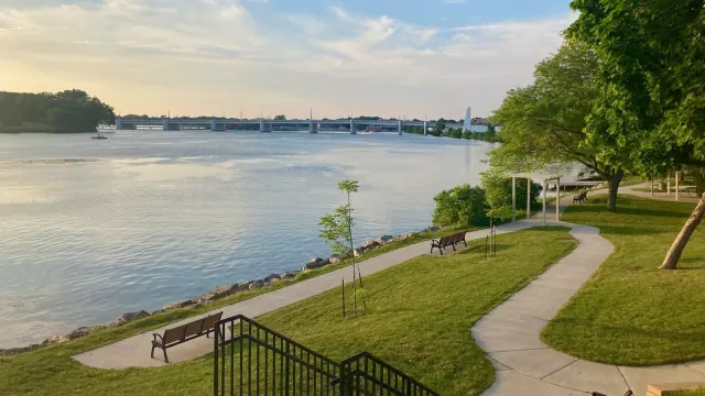 De Pere, Wisconsin: The Riverside Small City Ten Minutes From Green Bay
