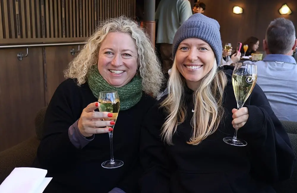 Queenstown and Wānaka make a group ski trip work for everyone, from total beginners to 20-year veterans