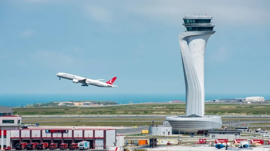 Istanbul and Gulf hubs now carry most German long-haul flyers