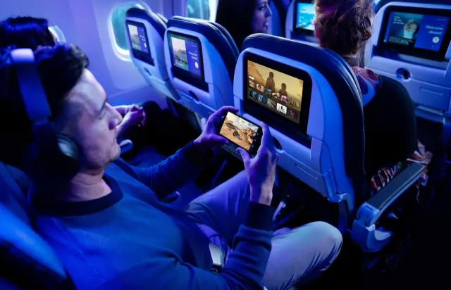 United's Status Match Courts Delta and American Elites With a Wi-Fi Hook