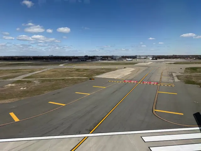 A Cut Fiber Cable Grounded the Northeast — Thousands of Flights Disrupted