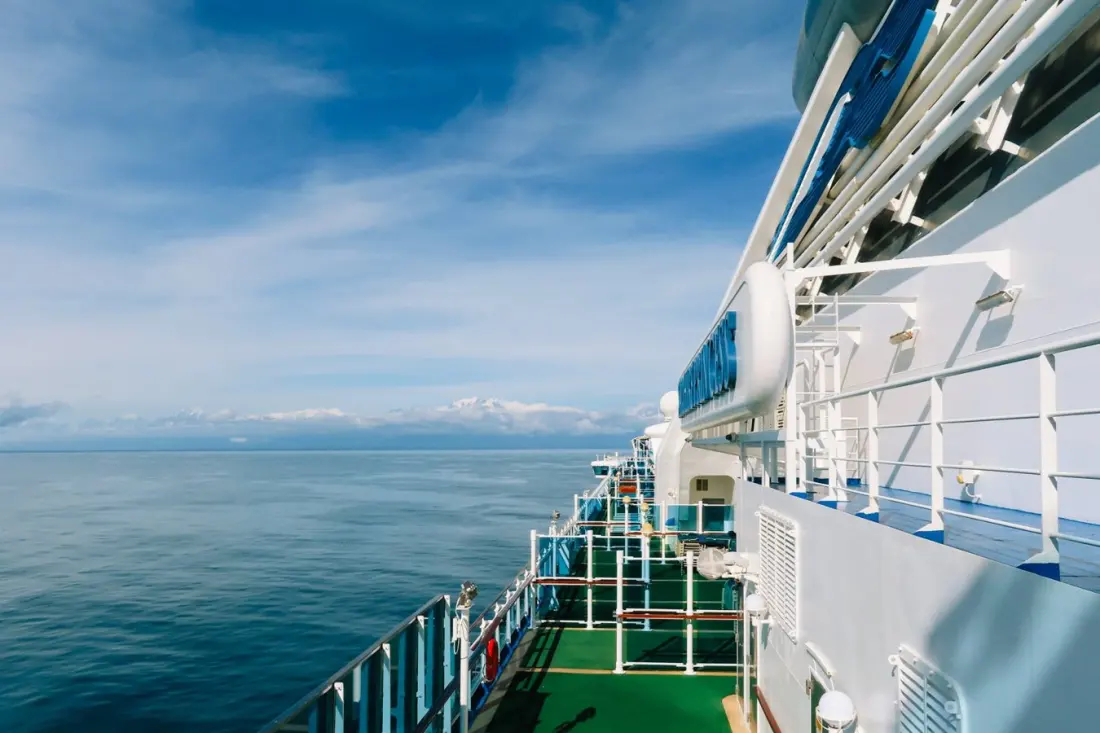 When to Cruise Alaska: A Month-by-Month Guide to Wildlife, Glaciers and Fares