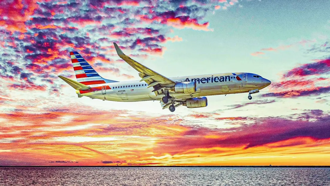 American Airlines 737 Declares Emergency Over Suspected Fuel Leak, Returns To Boston