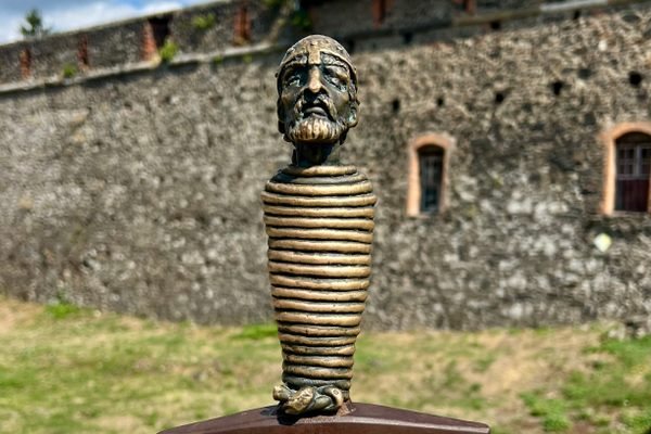 Hunting 83 Tiny Statues in Uzhhorod, Ukraine's Smallest Big City