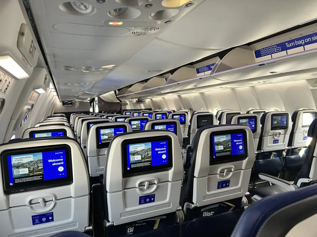 United to put Starlink on 1,000+ jets by May 2027, leaving Delta's Wi-Fi plans in the slow lane