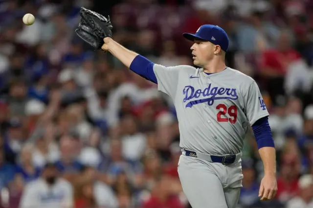 Dodgers clinch a 14th straight playoff trip — and LA baseball season is heating up