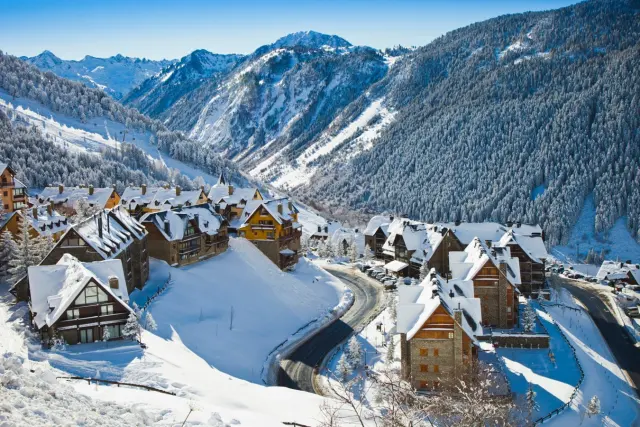 The Pyrenees: Europe's Quiet Ski Zone Where Lift Tickets Cost $50 and Lunch Is Tapas
