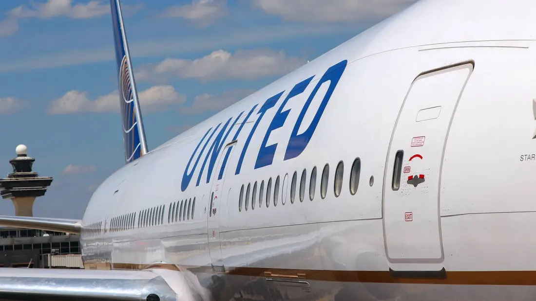 A 12-Hour Wait, A Snapped Tug Band And A $175 Voucher: What Happened On United's Washington–Rome Flight