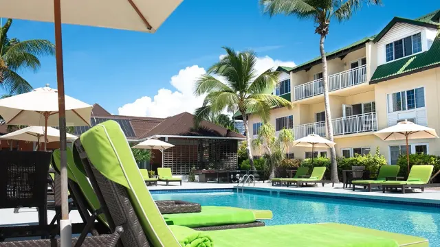 Grace Bay's Ports of Call Resort Joins Hilton's Tapestry Collection — Renovation to Follow