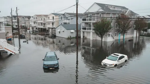 A super El Niño is brewing — here's what it could mean for your winter trip