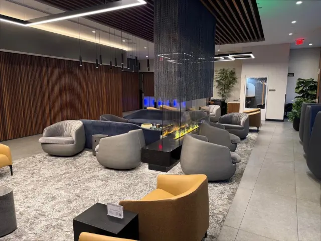 American Flagship Lounges: Where They Are and Who Can Walk In