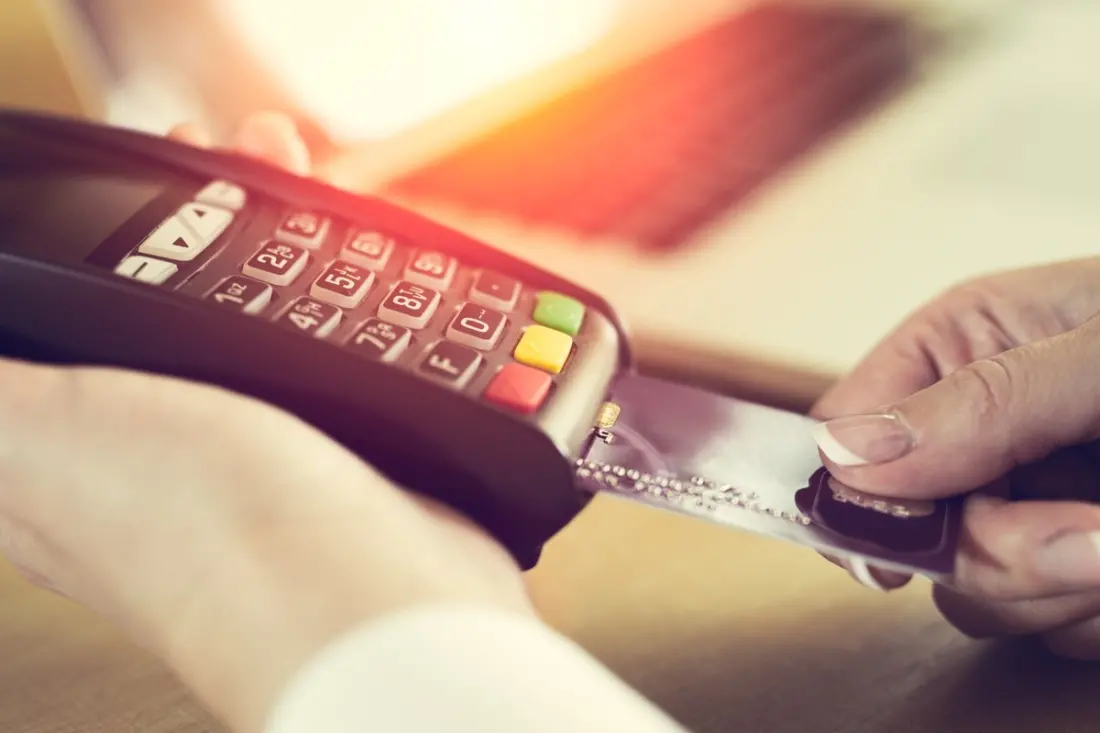 Paying by Card in Mexico: The Rules That Save You Money
