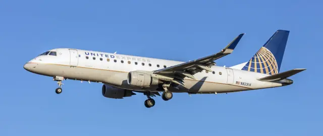 Shattered Windshield Forces United Express Flight Back to Houston Minutes After Take-off