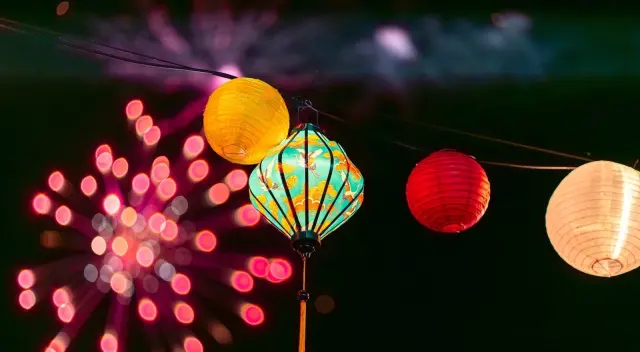 LanternFest lights up Calgary's International Avenue for a fifth year