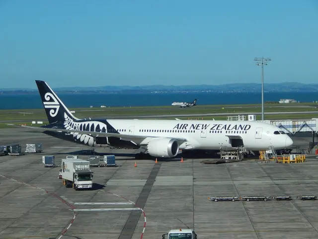 Air New Zealand flight grounded 14 hours after pilots reportedly brawled at San Francisco hotel