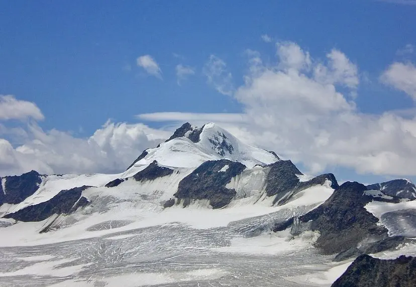 Crevasse Falls Nearly Tripled in the Austrian Alps This Summer — What Glacier Travellers Need to Know