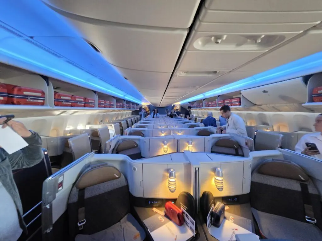 American Airlines Will Put Starlink Wi-Fi on Its Entire Mainline Fleet — Including Long-Haul Jets