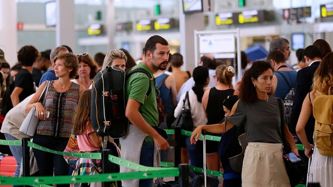 Barcelona-Amsterdam tops Europe's list of most stressful routes for nervous flyers