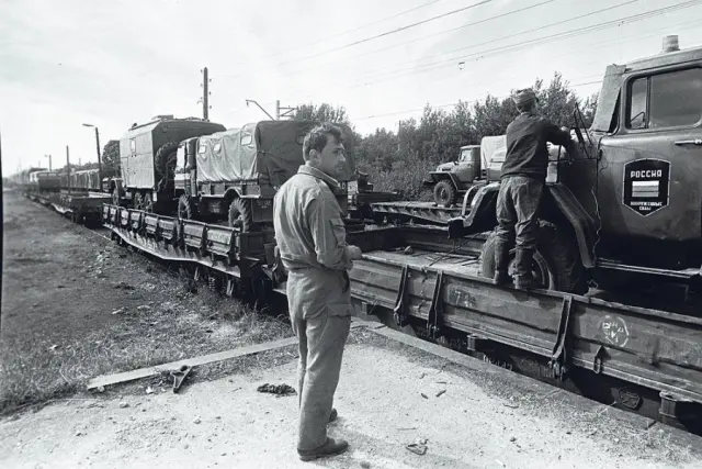 Vodka diplomacy and a palm tree: how the last Russian soldiers left Estonia in 1994